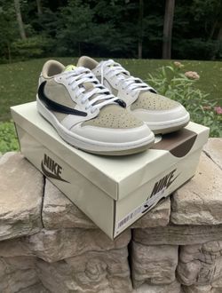Travis Scott golf Jordan 1 low
