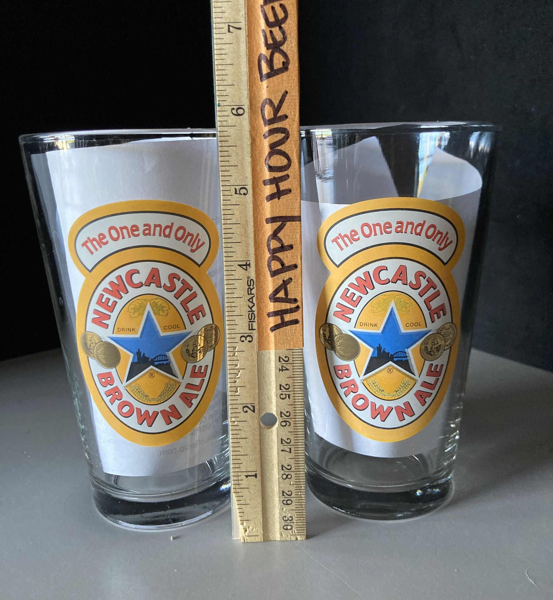 🎁  New (x2) Newcastle Beer Pint Glasses 