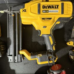 Dewalt Xr 20v Brad Nailer