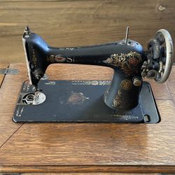 Antique Singer Peddle Sewing Machine