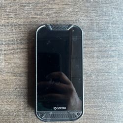 kyocera duraforce pro 2