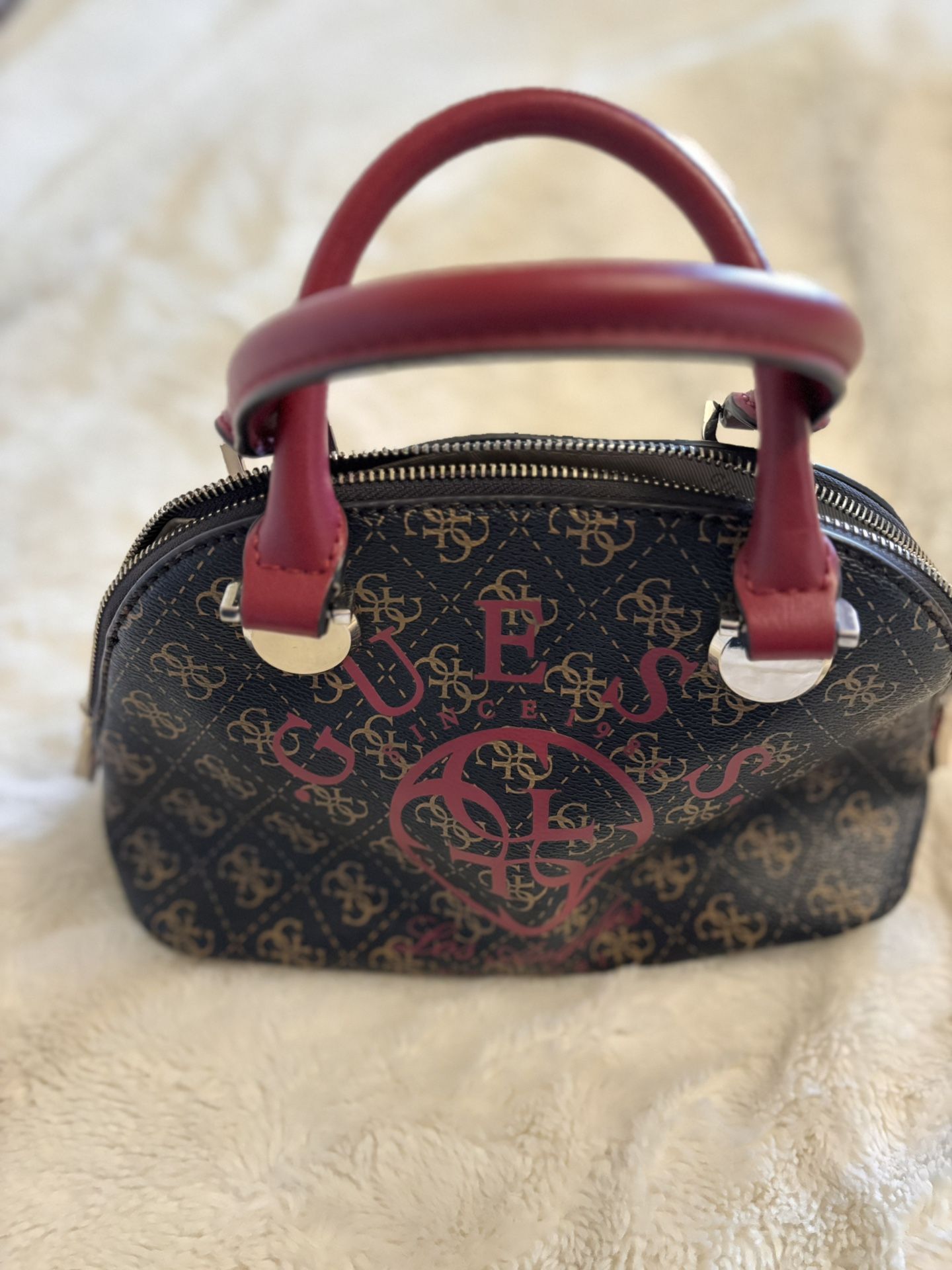 GUESS HAND BAG
