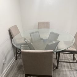 Circle glass table