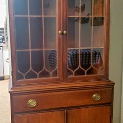 Antique hutch cabinet