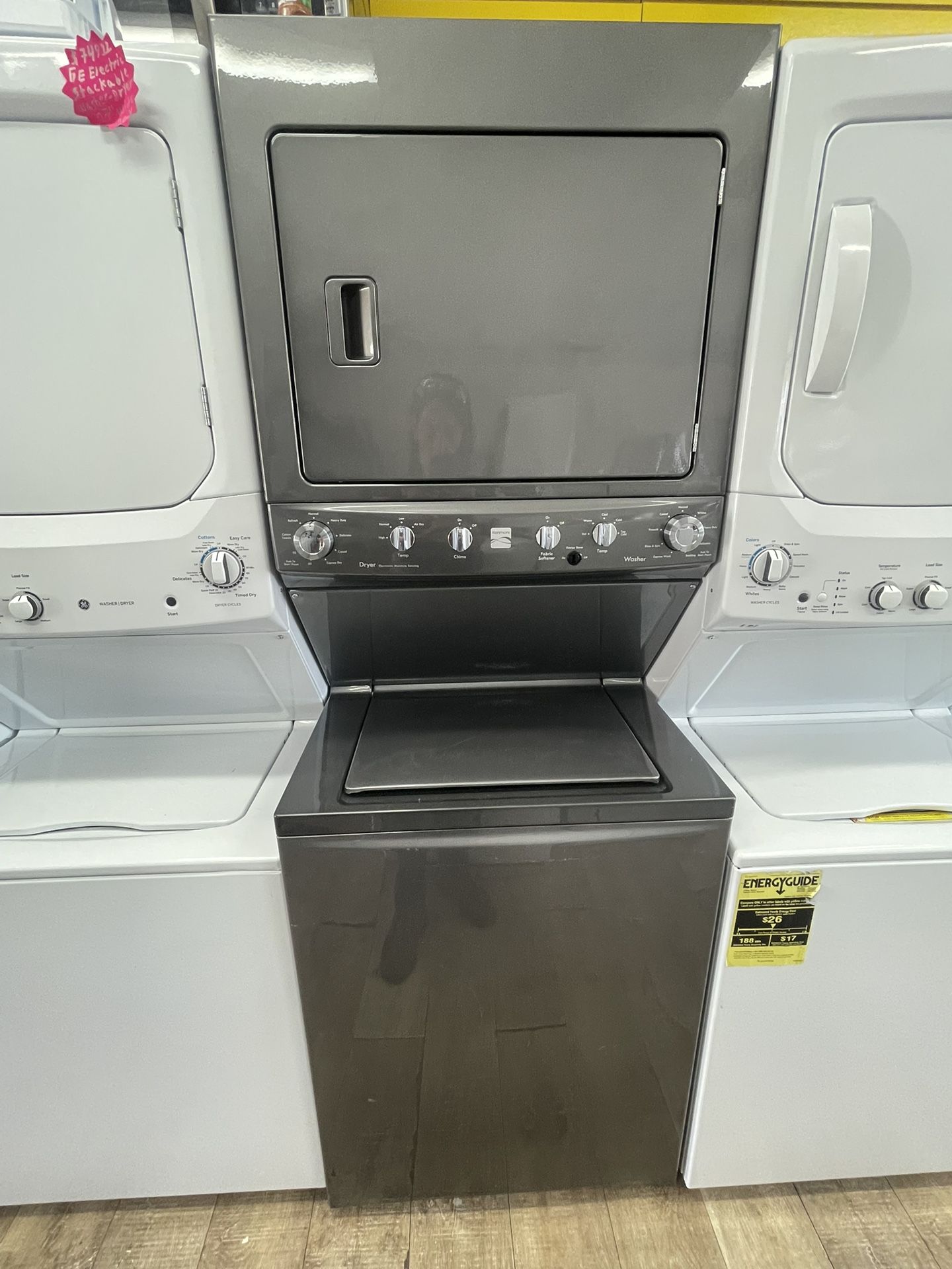 27’ Kenmore 220v Stainless Steel Washer And Electric Dryer Combo Set In Excellent Condition