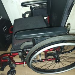 Quickie swing away Chair