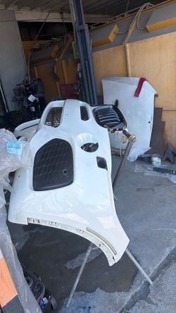 Came off of a X5-M. Sport stock alpine white