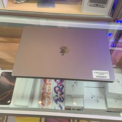 16”MacBook Pro M1 Max 32Ram 1TB SSD