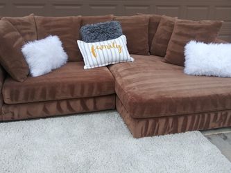 Brown Robert Micheal Reversible Chaise Sectional