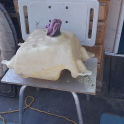 Polaris gas tank atv