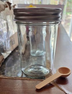 NWOT 12-Pack of 8-Ounce Glass Mason Jars
