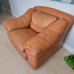 Couch single loveseat camel