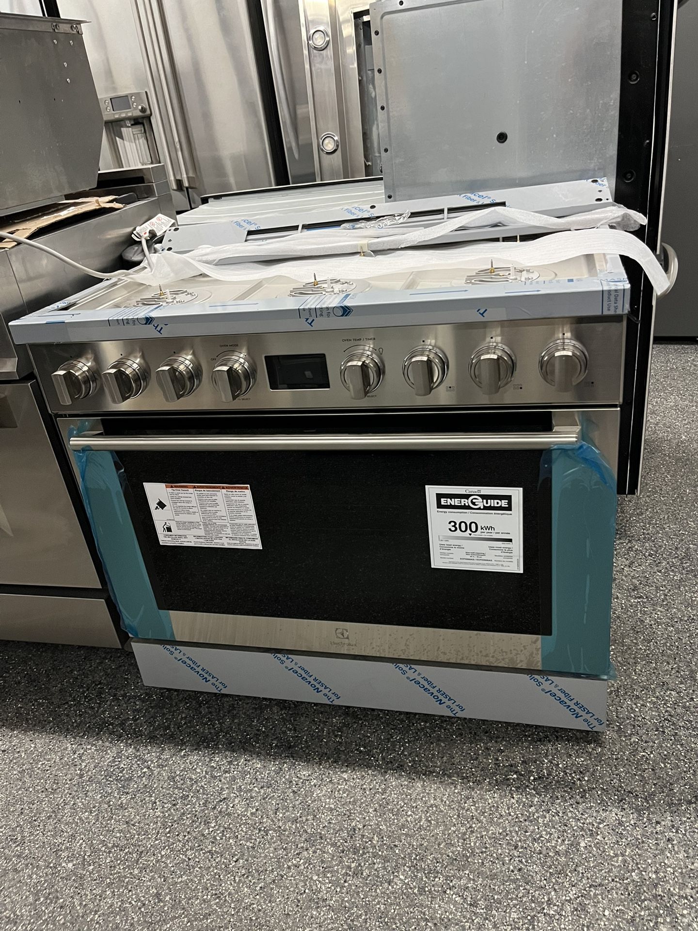 Open Box New Electrolux Dual Fuel Range Stove 36 Wide