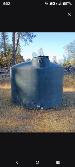 3000 Gallon Water Tank