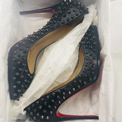 Louboutin Pumps