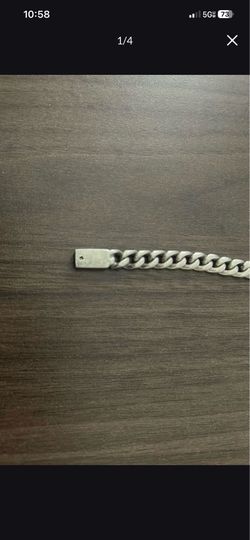 Silver bracelet weighs over an ounce