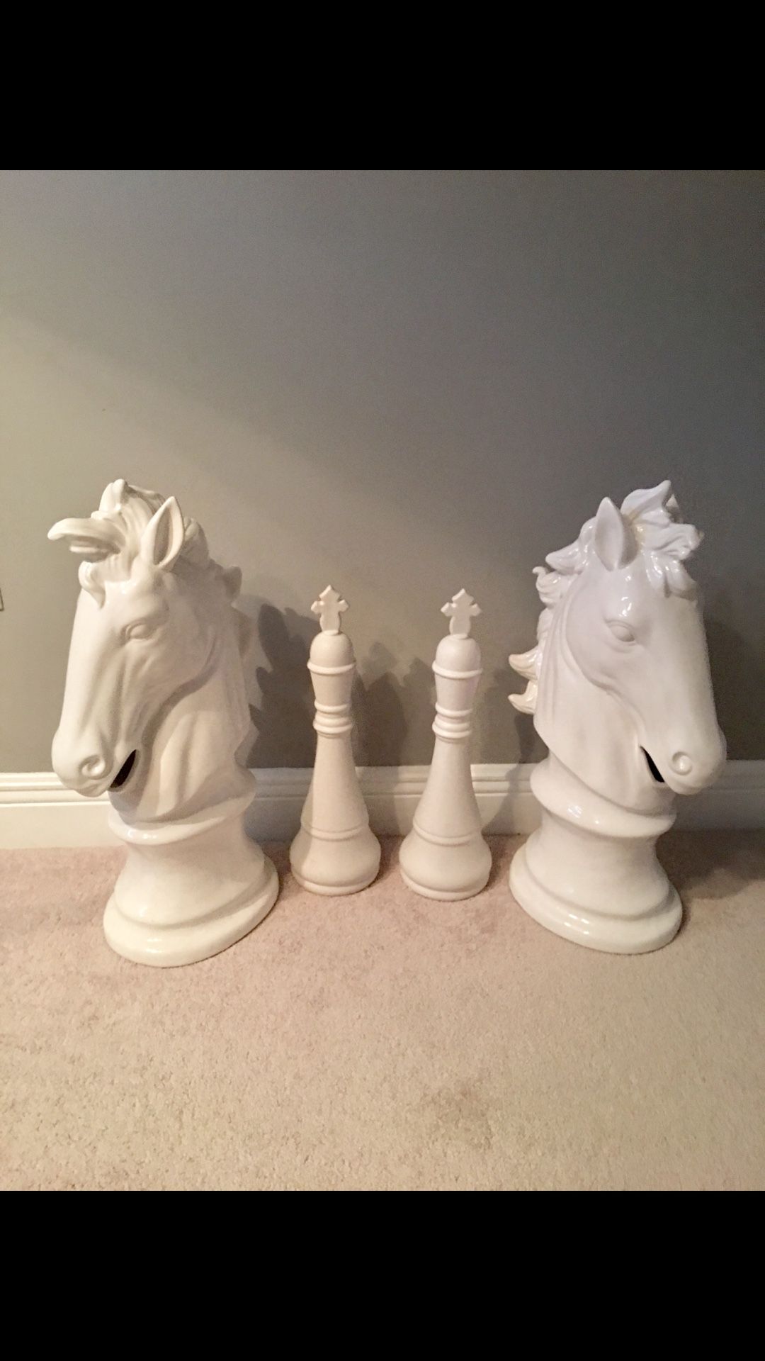 Oversized large ceramic horse heads sculptures and king chess decorative pieces