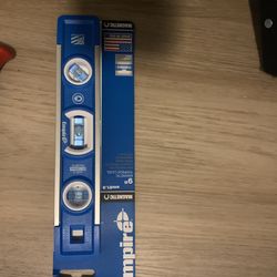9” Magnetic Level 