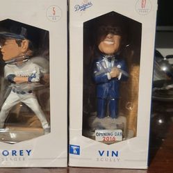 Vin scully mic for sale or trade for a corey seager bobblehead for Sale in  Lynwood, CA - OfferUp