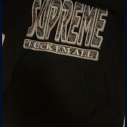 Supreme Hoodie 