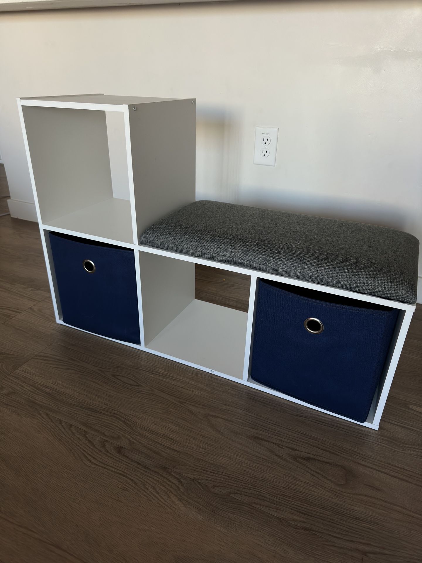 Kids book case for Sale in Mesa, AZ OfferUp