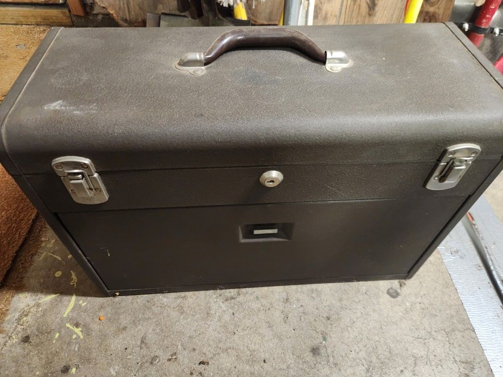 Kennedy Machinist Tool Box & lower unit.