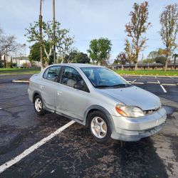 2001 Toyota Echo