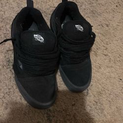 new school vans black size 7