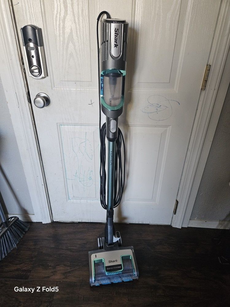 Vacuum Shark