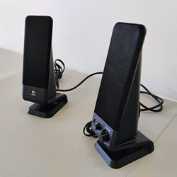 Logitech R-10 Multimedia Computer Speakers