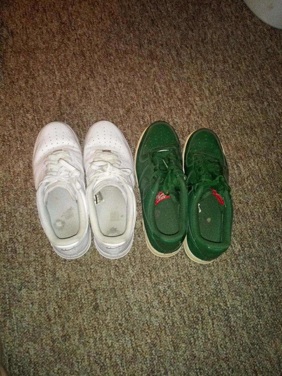 Nike af1's whte and green size 12 (Trades?)