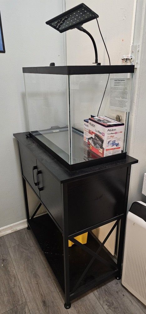 Fish Tank And Stand  6pc SET $100