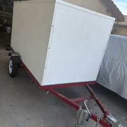 Enclosed trailer 4’x8’ 