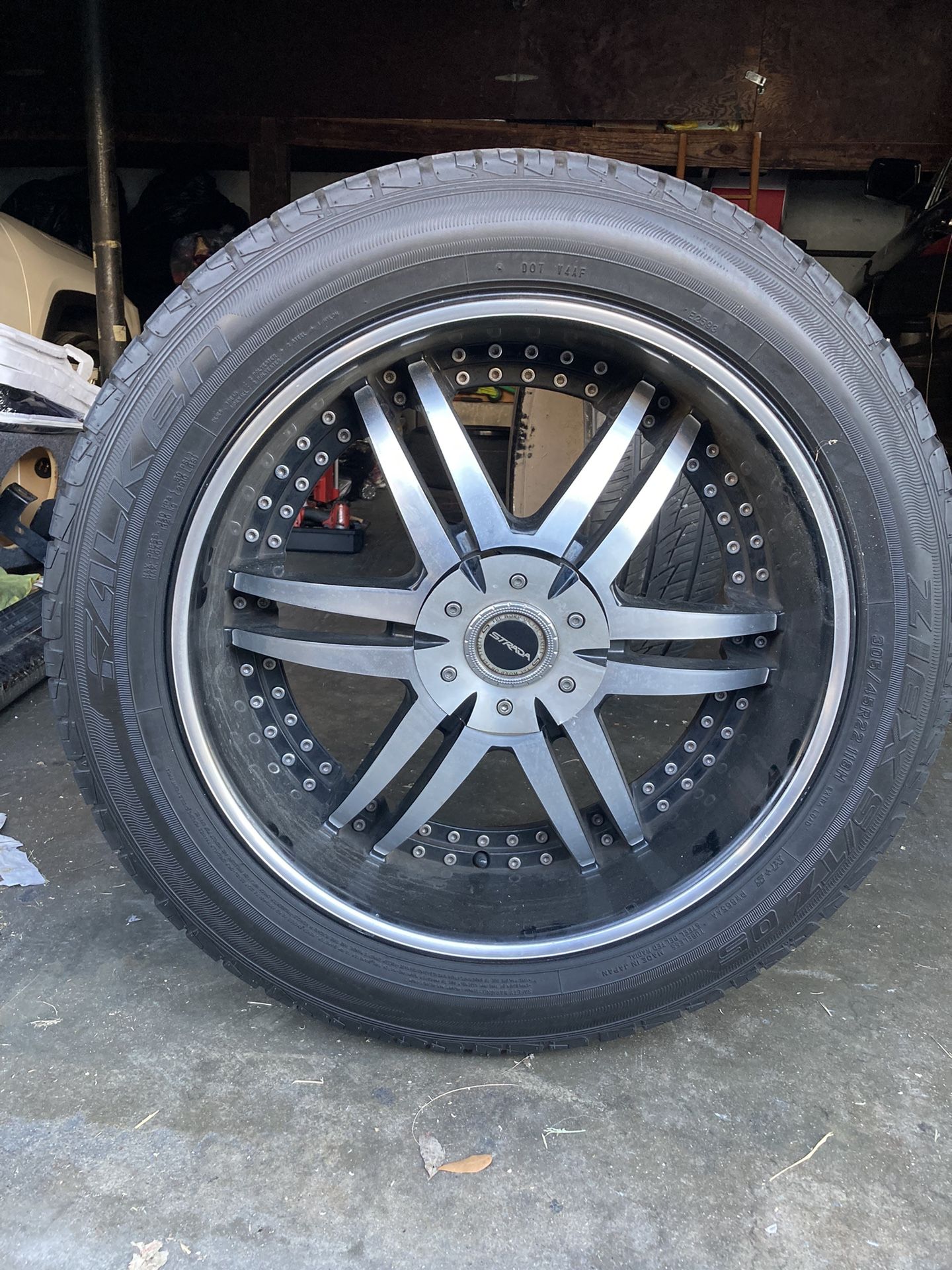 Strada Wheels/Rims 22”