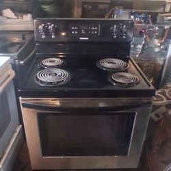 Frigidaire Stainless Range (Stove/Oven) - Can Deliver 