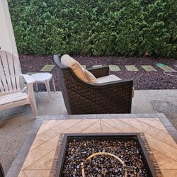 FIVE Piece Patio Sset 
