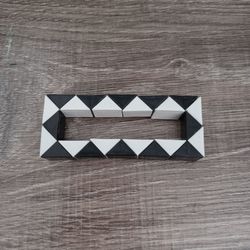 Magic Snake 🐍 Twist Puzzle