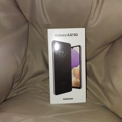 T-Mobile Samsung Galaxy A32 - NIB