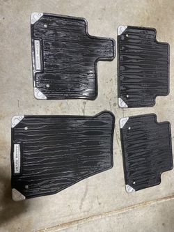 2020-2024 New Range Rover Evoque All Weather Rubber Mat Set