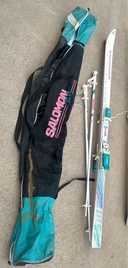 Snow Skiis