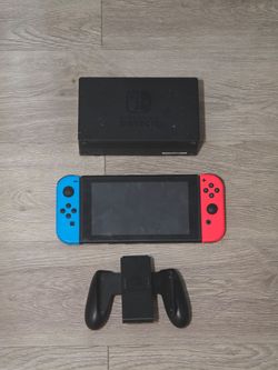 Nintendo Switch (Original Model) - Complete Bundle