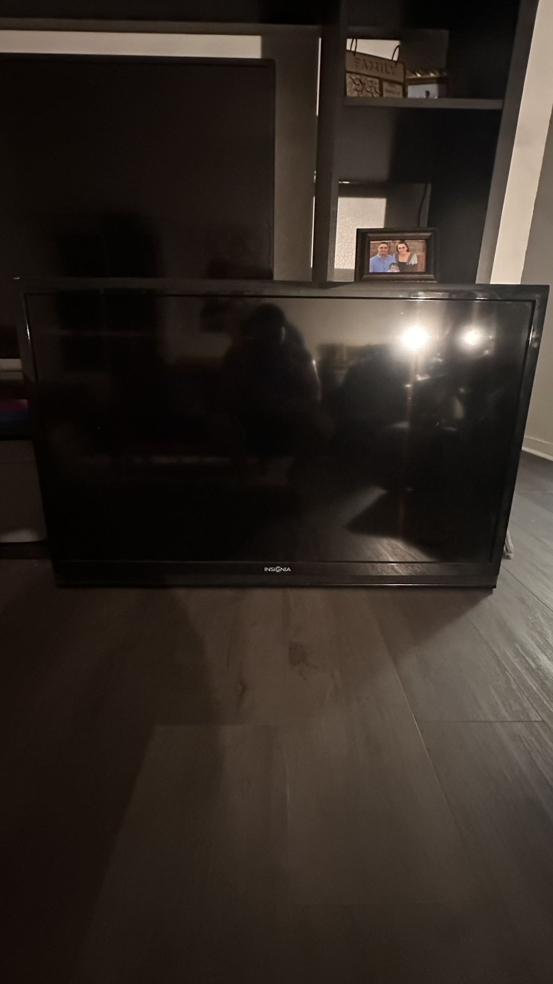 Insignia TV