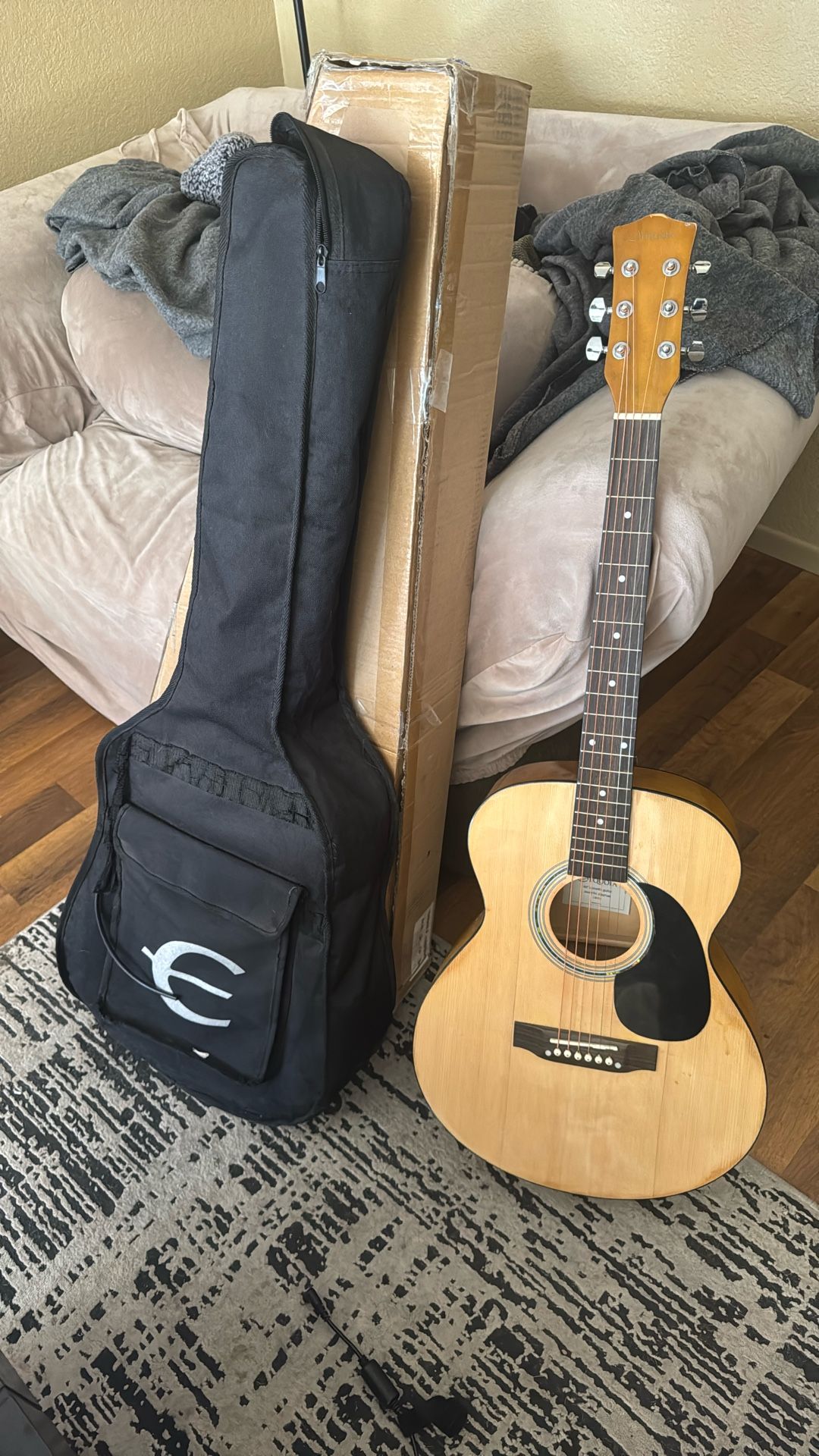 Sequoia Acoustic Guitar And Case