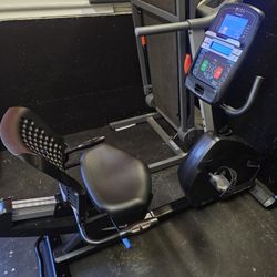 Nautilus R616 Recumbent Bike