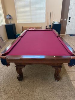 8 foot Olhausen Pool Table