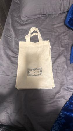 Gucci-branded dust bag