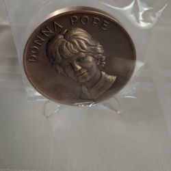 Donna Pope 3" Bronze US Mint Medal (FACTORY SEALED) w/Box & Display Stand