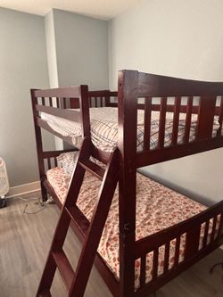 Bunk Beds (2)