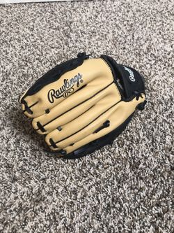 Rawlings Boys Baseball Glove Kids 9 inch RH Very Light Use Inside tag missing