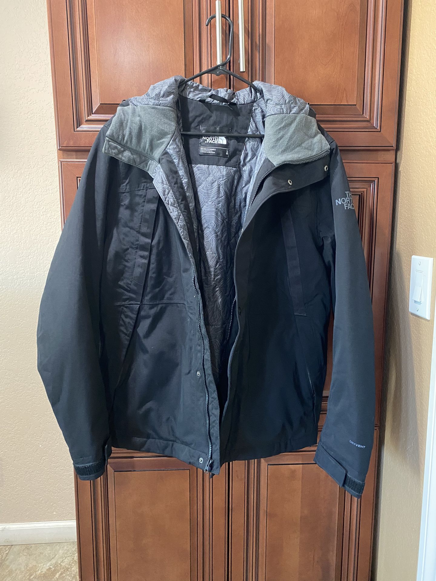 Brand New Mens North Face Jacket - Size L